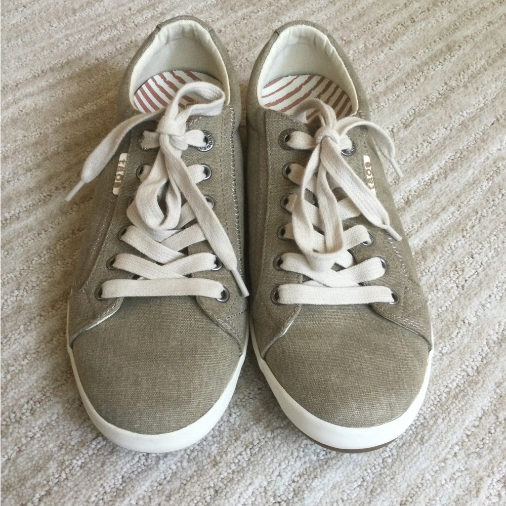 Taos Footwear Beige Canvas Sneakers with White Soles - Picture 6 of 16